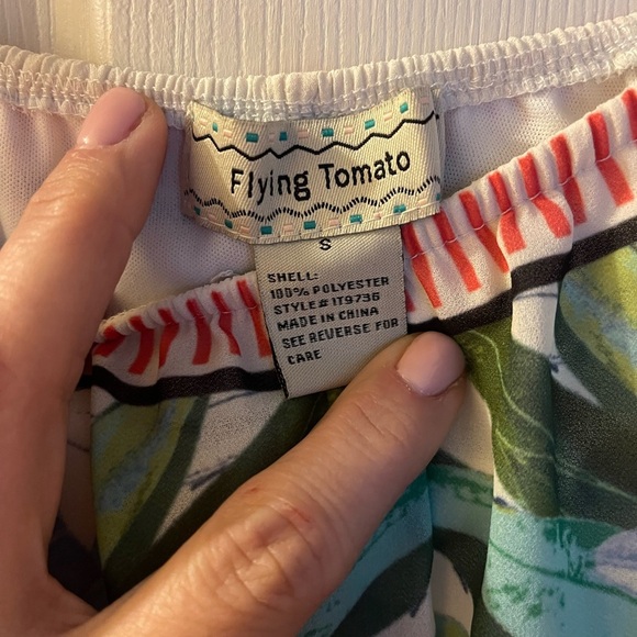 Flying tomatoes top • women’s small - Picture 5 of 8